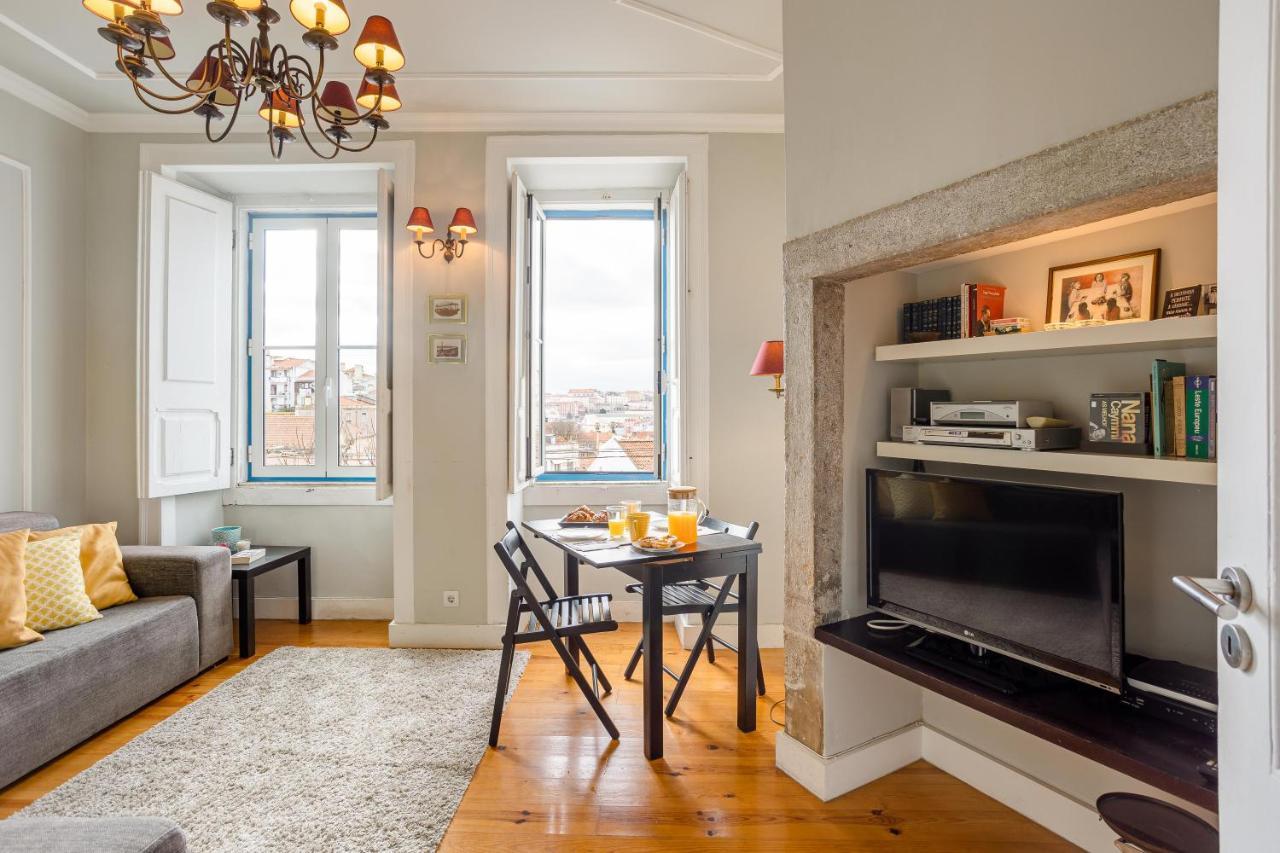 Bright Tailor Made Apartment By The Castle Lisbon Bagian luar foto