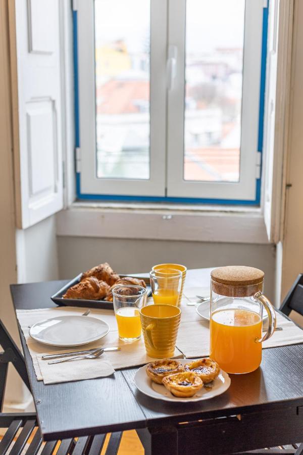 Bright Tailor Made Apartment By The Castle Lisbon Bagian luar foto
