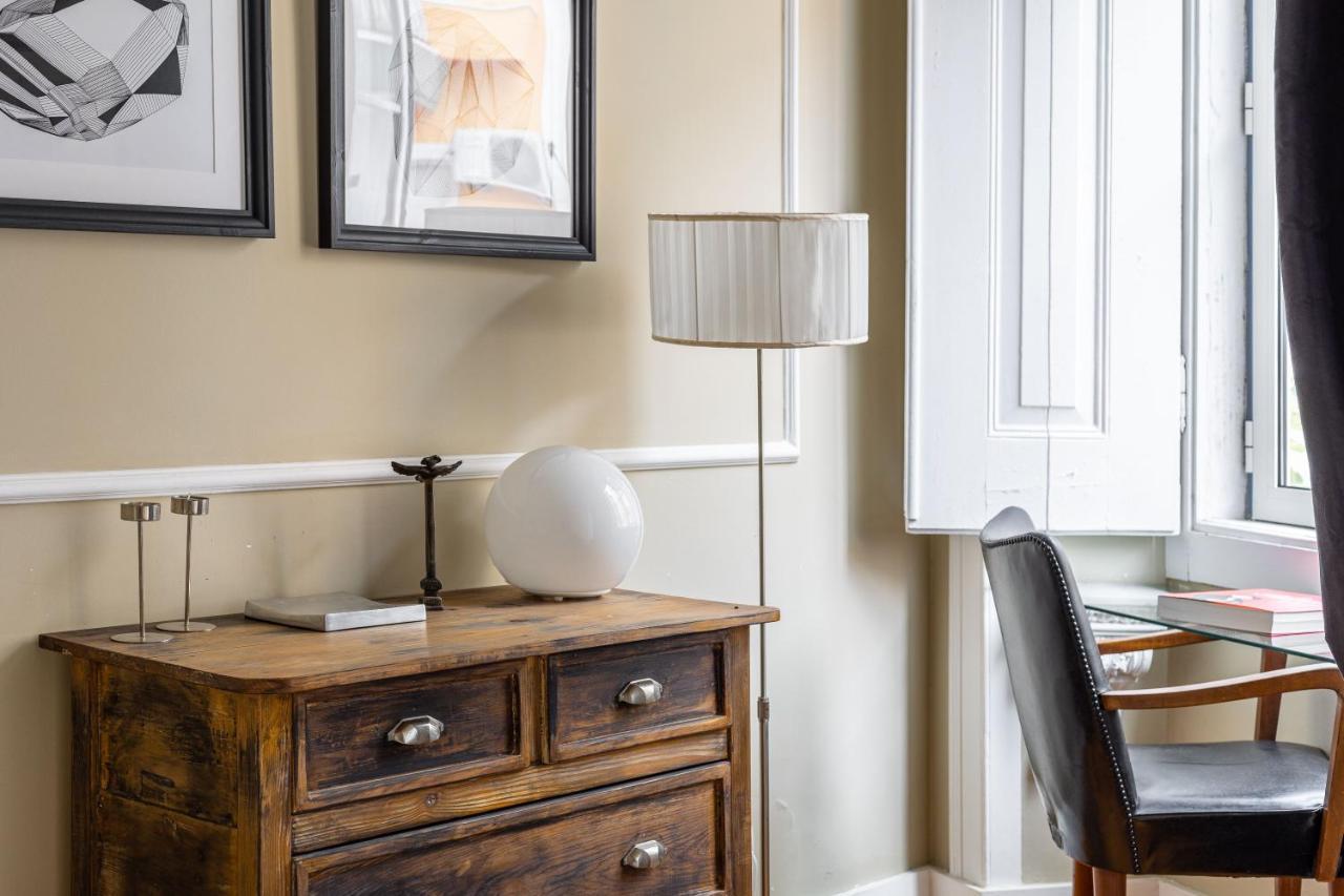 Bright Tailor Made Apartment By The Castle Lisbon Bagian luar foto